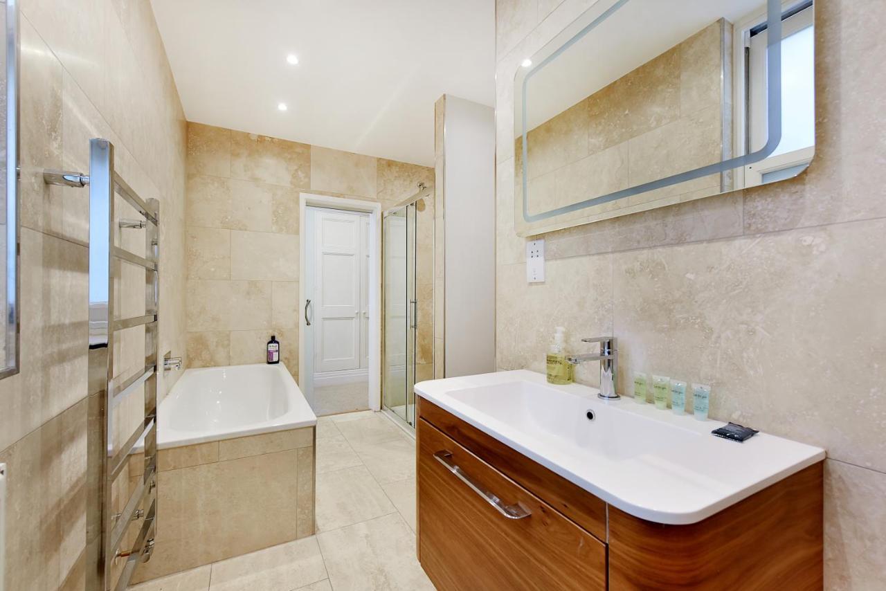 London Choice Apartments - South Kensington - Mews House II ภายนอก รูปภาพ